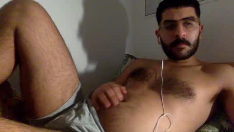 Snapshot of kingofpigs chatting on 01-27-25, 10:49 KingofPigs online show from 01-27-25, 10:49