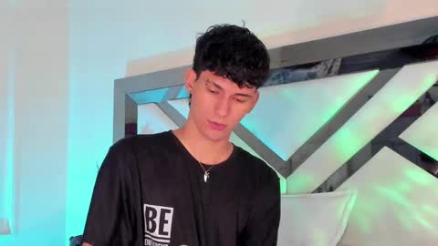  A L E X  online show from 02-08-25, 12:06