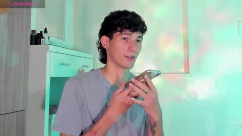  A L E X  online show from 02-18-25, 06:15