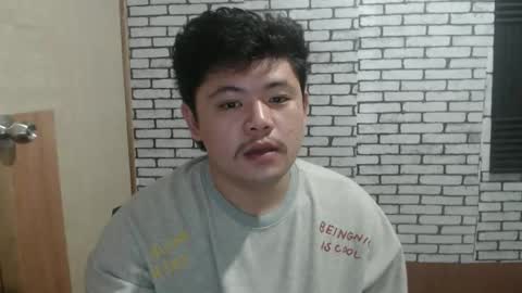 Snapshot of kingvoltage chatting on 02-25-26, 10:03 Yuki online show from 02-25-26, 10:03