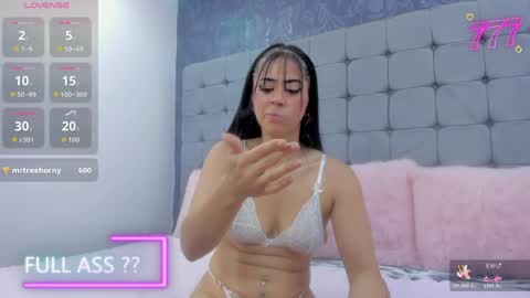 Snapshot of kinky_dakota chatting on 05-15-26, 11:01 dakota online show from 05-15-26, 11:01