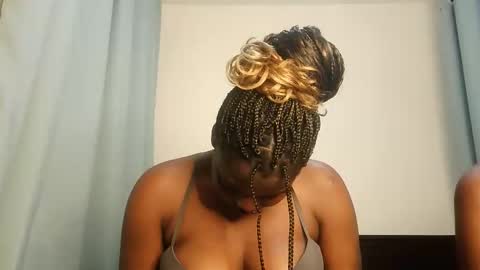 Lola online show from 11-07-25, 08:09