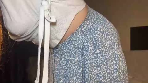Snapshot of kinky_malina chatting on 06-12-26, 11:53 Heeey My name - Rose. Chat w me here or - online show from 06-12-26, 11:53