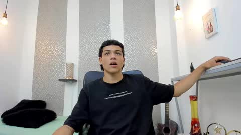   online show from 09-23-25, 06:33