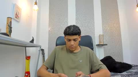   online show from 10-01-25, 07:31