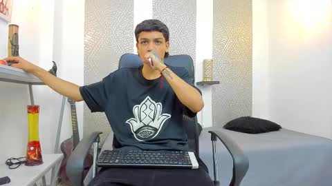   online show from 10-11-25, 11:31
