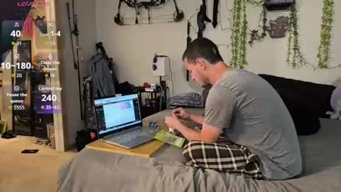 Snapshot of kinkybratab chatting on 08-04-26, 01:53 kinkybratab online show from 08-04-26, 01:53
