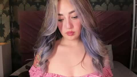  Sara  online show from 04-13-26, 05:07