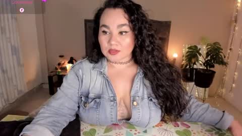 Jenny online show from 06-17-26, 05:21