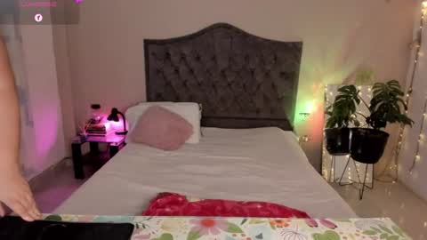 Jenny online show from 06-23-26, 05:05