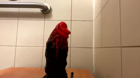 Snapshot of kinkyjudywacky chatting on 10-19-25, 02:45 kinkyjudywacky online show from 10-19-25, 02:45