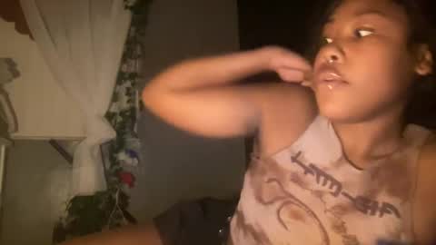 Snapshot of kinkykittee chatting on 01-29-25, 09:44 Bunniii online show from 01-29-25, 09:44