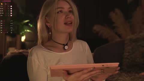 Snapshot of kinkylina_ chatting on 12-15-24, 12:06 kinkylina_ online show from 12-15-24, 12:06