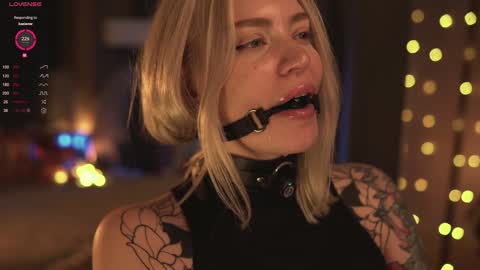 Snapshot of kinkylina_ chatting on 01-08-25, 04:22 kinkylina_ online show from 01-08-25, 04:22
