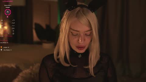 Snapshot of kinkylina_ chatting on 01-24-25, 11:48 kinkylina_ online show from 01-24-25, 11:48