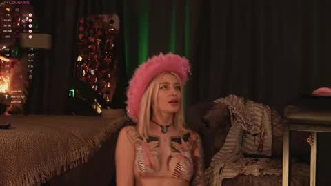 Snapshot of kinkylina_ chatting on 02-09-25, 07:19 kinkylina_ online show from 02-09-25, 07:19