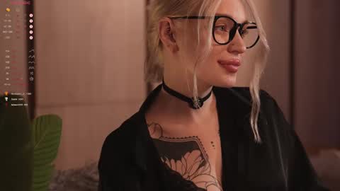 Snapshot of kinkylina_ chatting on 02-28-25, 03:59 kinkylina_ online show from 02-28-25, 03:59
