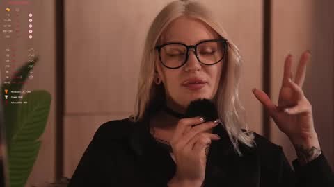 Snapshot of kinkylina_ chatting on 02-28-25, 07:03 kinkylina_ online show from 02-28-25, 07:03