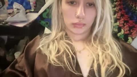 Snapshot of kinkypinky415 chatting on 01-02-25, 01:49 Kinky Pinky online show from 01-02-25, 01:49