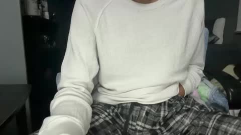 Snapshot of kinkypopsicle chatting on 05-24-26, 02:38 kinkypopsicle online show from 05-24-26, 02:38