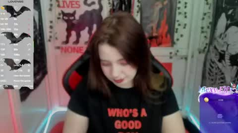 Snapshot of kinkysuka_ chatting on 07-17-26, 01:18 meow online show from 07-17-26, 01:18
