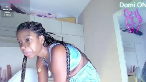 M A R A  online show from 02-21-26, 12:06