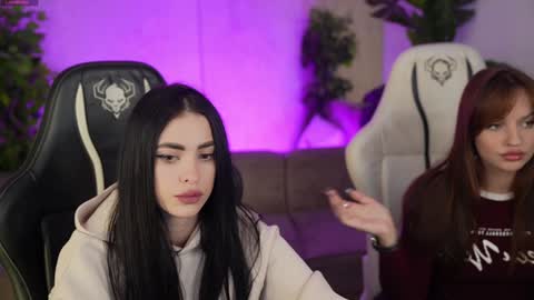 Sweet girls online show from 09-19-25, 10:38