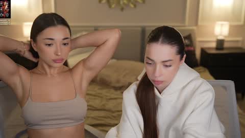 Sweet girls online show from 11-24-25, 10:48