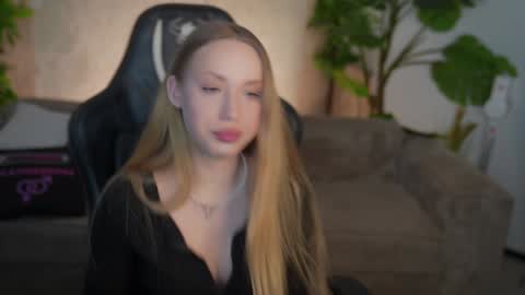 Sweet girls online show from 03-01-26, 12:12