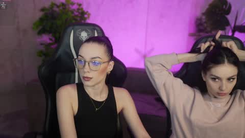 Sweet girls online show from 04-09-26, 07:47