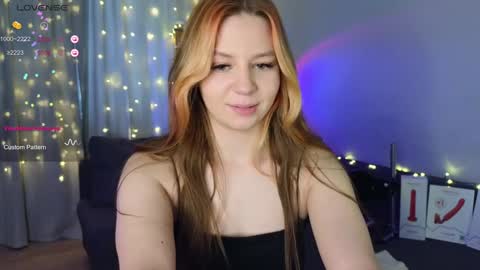 Snapshot of kira_briis chatting on 01-24-25, 12:20 Kira Briis online show from 01-24-25, 12:20