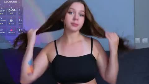 Kira Briis online show from 06-29-26, 07:03