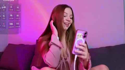 Kira Briis online show from 07-06-26, 07:05