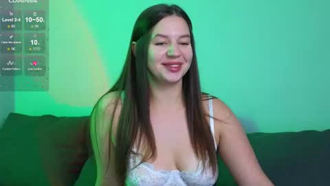 Kira Briis online show from 07-20-26, 08:00