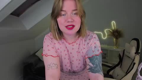 Snapshot of kira_citro chatting on 02-28-25, 09:12 Kira  NEXT STREAM December 4 5pm CET  11am EST online show from 02-28-25, 09:12