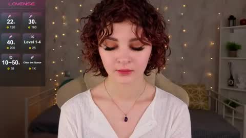Snapshot of kira_fluffy chatting on 06-14-26, 02:24 Kira online show from 06-14-26, 02:24