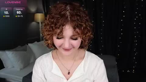Snapshot of kira_fluffy chatting on 06-25-26, 05:34 Kira online show from 06-25-26, 05:34