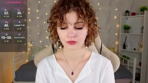 Snapshot of kira_fluffy chatting on 07-04-26, 12:28 Kira online show from 07-04-26, 12:28