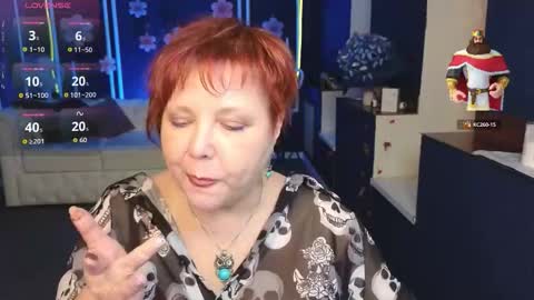 Kira Kennet online show from 11-21-25, 07:45