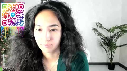 Aura online show from 09-14-25, 03:49