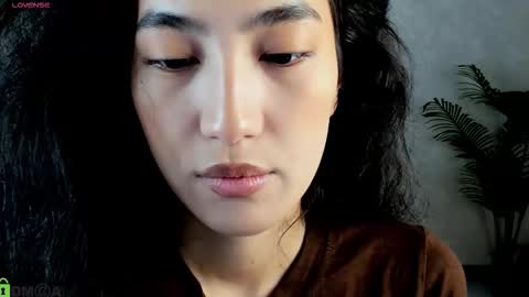 Aura online show from 11-20-25, 02:56