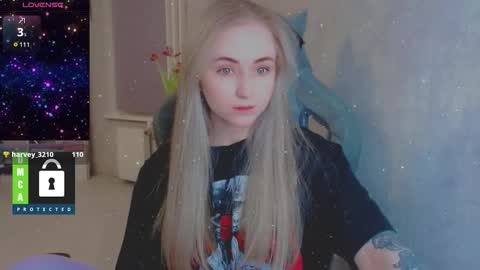 Snapshot of kira_love_sleep chatting on 02-20-26, 04:07 you know thumb up me please its important online show from 02-20-26, 04:07