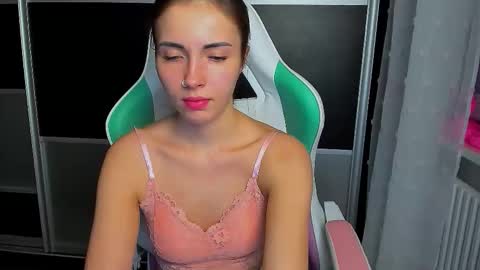 Kira  online show from 01-10-26, 07:26