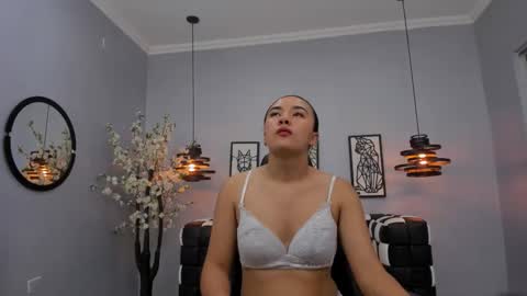 Snapshot of kira_naughtty chatting on 10-05-25, 11:30 Kira Naughtty online show from 10-05-25, 11:30
