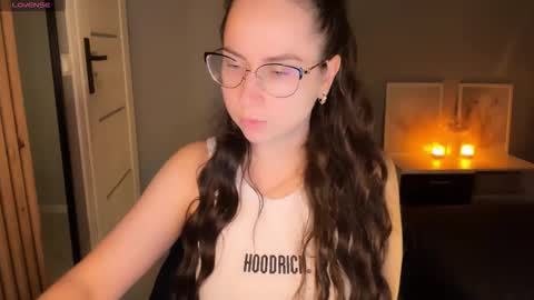 Kira online show from 02-13-26, 11:34