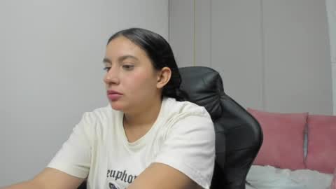 K I R A online show from 06-27-26, 11:04