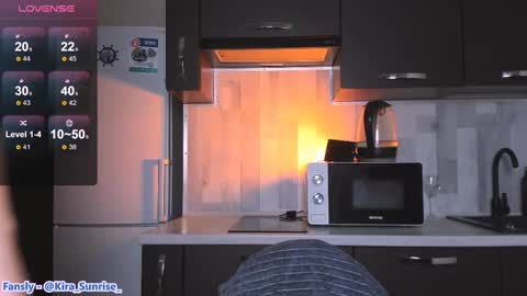 Kira online show from 02-19-25, 11:38