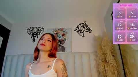 Snapshot of kira_venom chatting on 06-17-26, 12:29 Kira online show from 06-17-26, 12:29