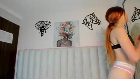 Snapshot of kira_venom chatting on 06-19-26, 12:09 Kira online show from 06-19-26, 12:09