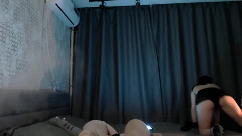 Kira  follow me  online show from 11-04-25, 11:15